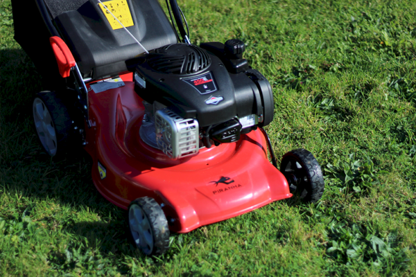 Piranha P18BP Push Behind Lawnmower