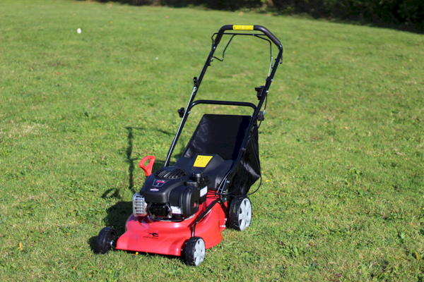 Piranha P18BS Push Behind Lawnmower