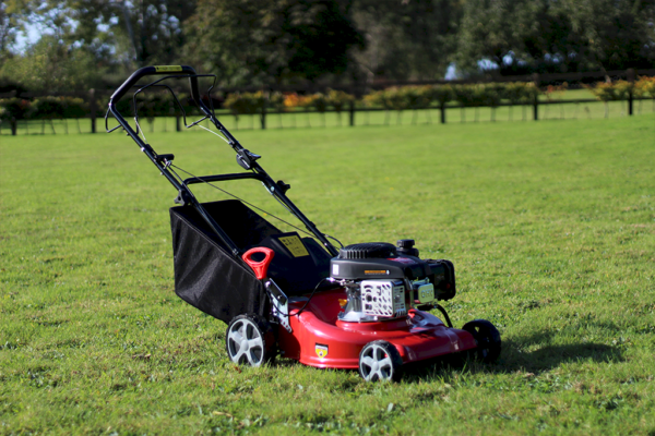 Piranha P18LS Push Behind Lawnmower