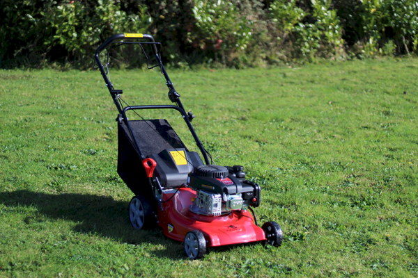 Piranha P18LS Push Behind Lawnmower