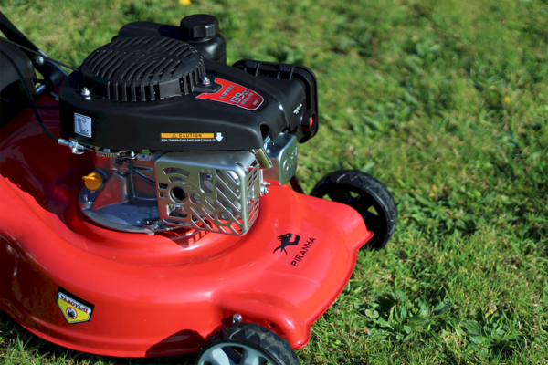 Piranha P18LP Push Behind Lawnmower